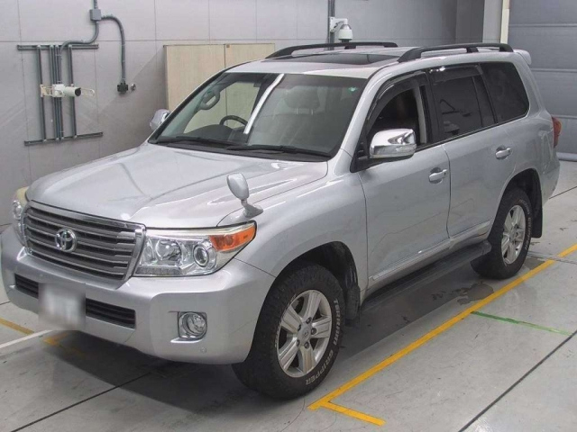TOYOTA LAND CRUISER 2015