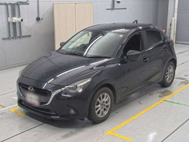 MAZDA DEMIO 2016
