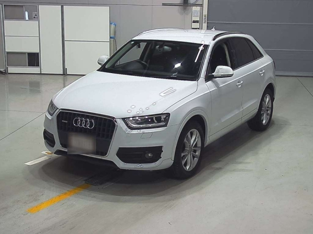 AUDI Q3 2012