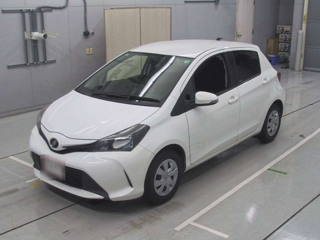 TOYOTA VITZ 2014