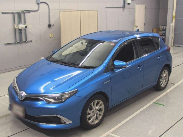 TOYOTA AURIS 2016