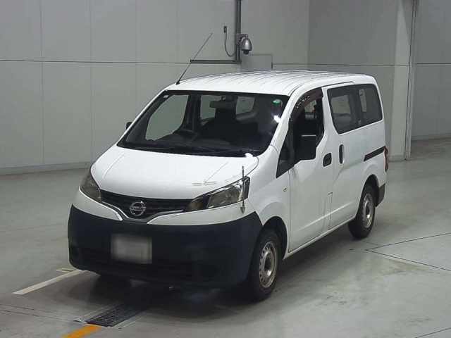 NISSAN NV200 2015