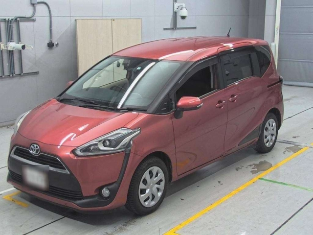 TOYOTA SIENTA 2016