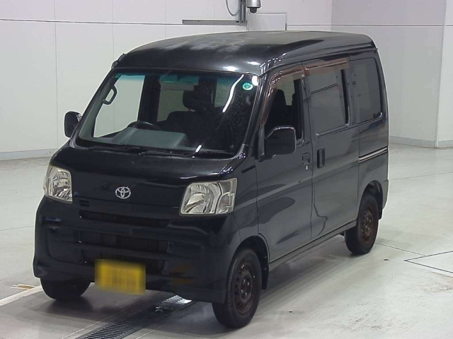 TOYOTA PIXIS VAN