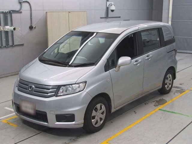 HONDA FREED 2012
