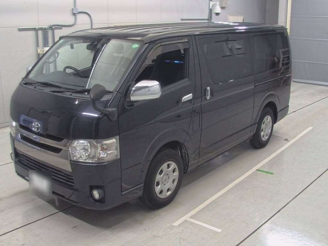 TOYOTA HIACE VAN 2017