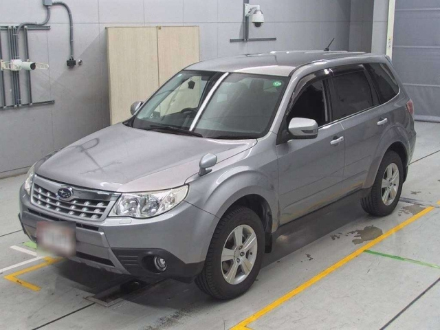 SUBARU FORESTER 2011