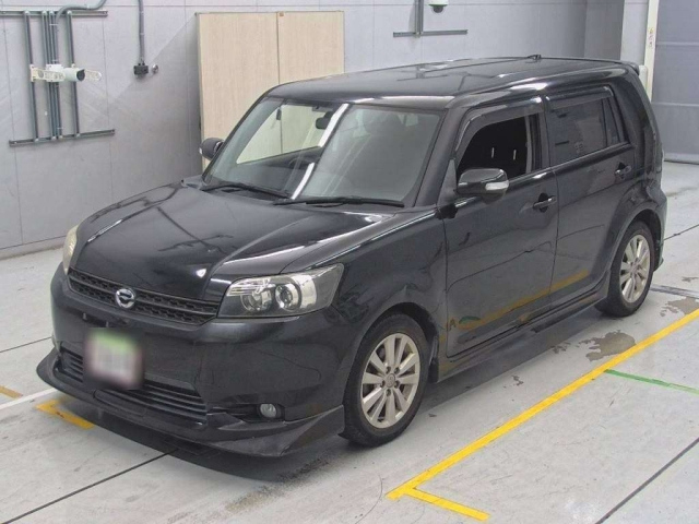 TOYOTA COROLLA RUMION 2010