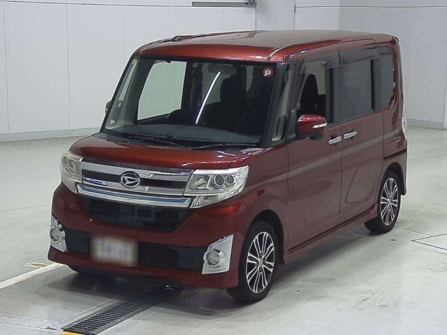DAIHATSU TANTO 2014
