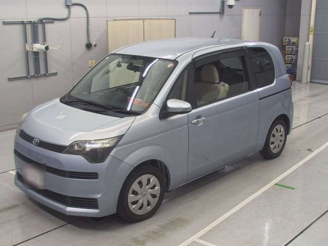 TOYOTA SPADE 2012