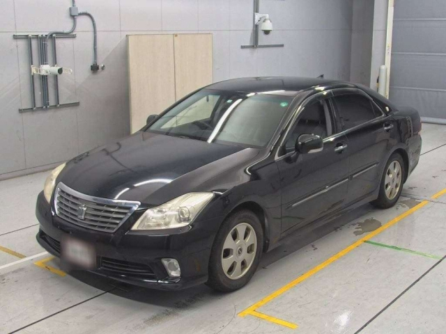 TOYOTA CROWN 2010