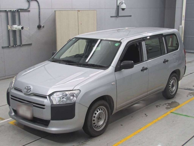 TOYOTA PROBOX 2018
