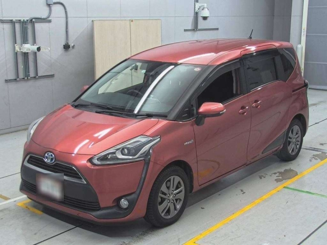 TOYOTA SIENTA 2016