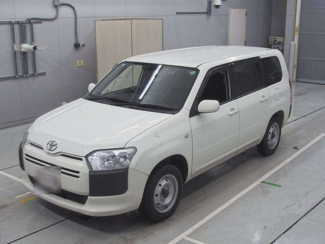 TOYOTA PROBOX 2018