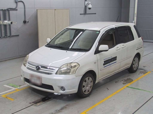 TOYOTA RAUM 2007