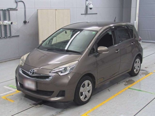 TOYOTA RACTIS 2014