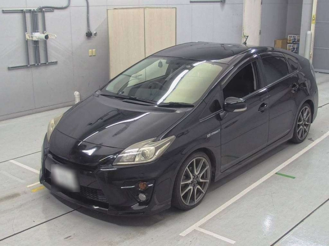 TOYOTA PRIUS 2013