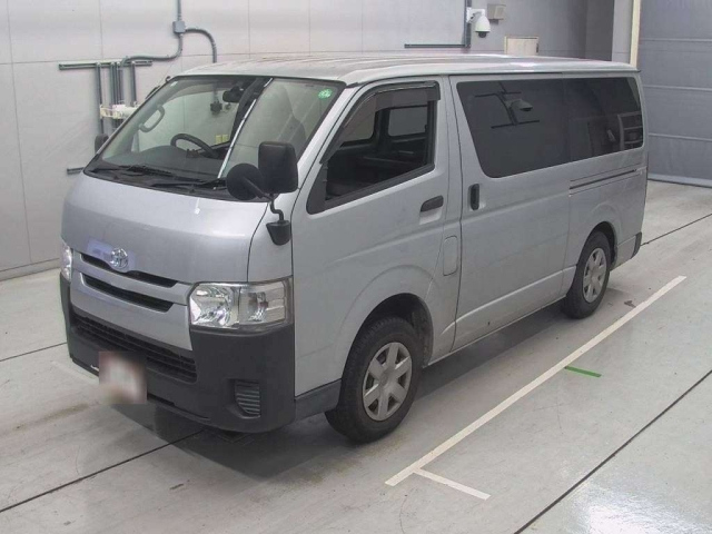 TOYOTA REGIUS ACE VAN