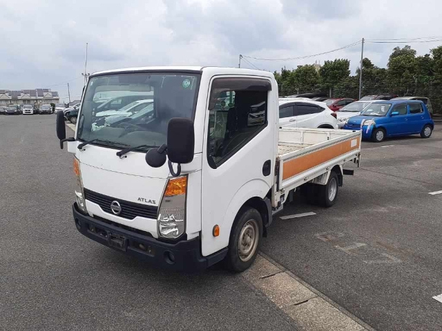 NISSAN ATLAS 2013