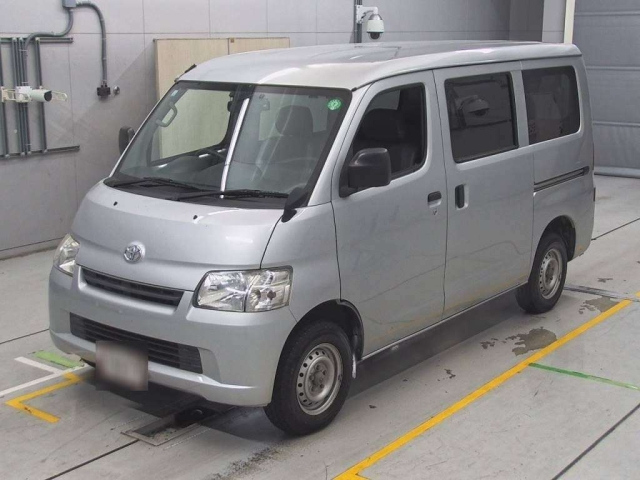 TOYOTA TOWN ACE VAN 2016
