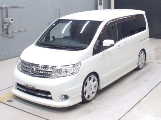 NISSAN SERENA