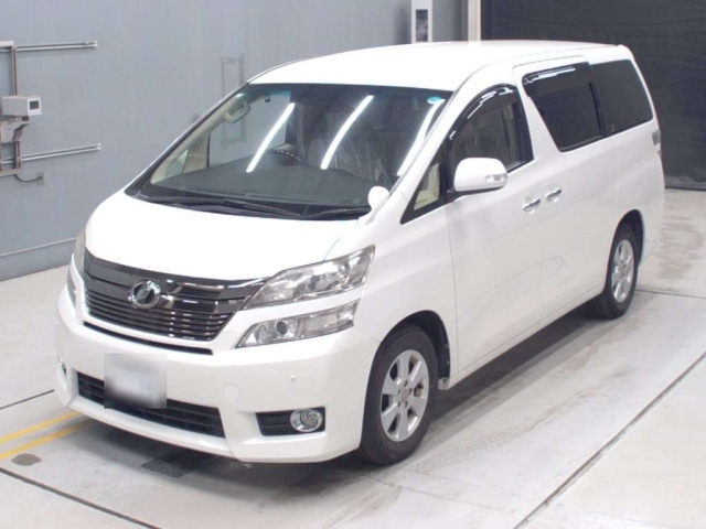 TOYOTA VELLFIRE 2013