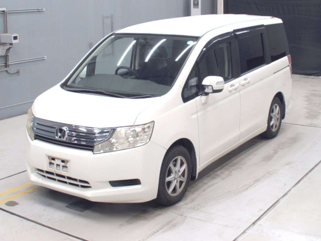HONDA STEP WAGON 2011