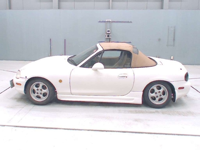 MAZDA ROADSTER 2008