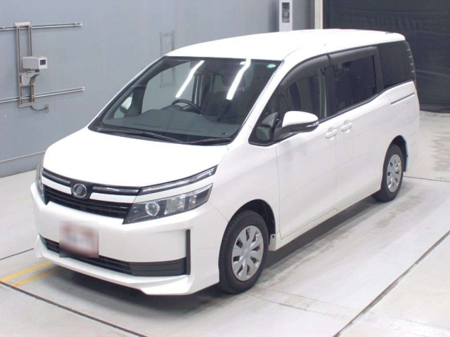 TOYOTA VOXY 2016
