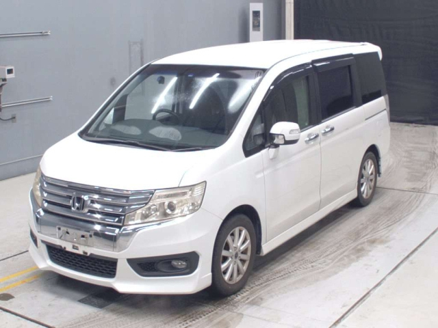 HONDA STEP WAGON 2012