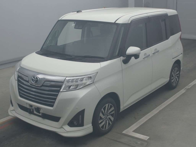 TOYOTA ROOMY 2020
