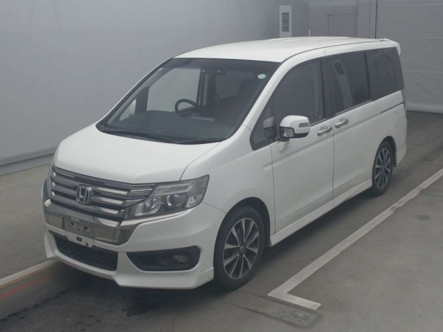 HONDA STEP WAGON 2013
