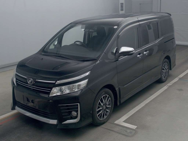TOYOTA VOXY 2016