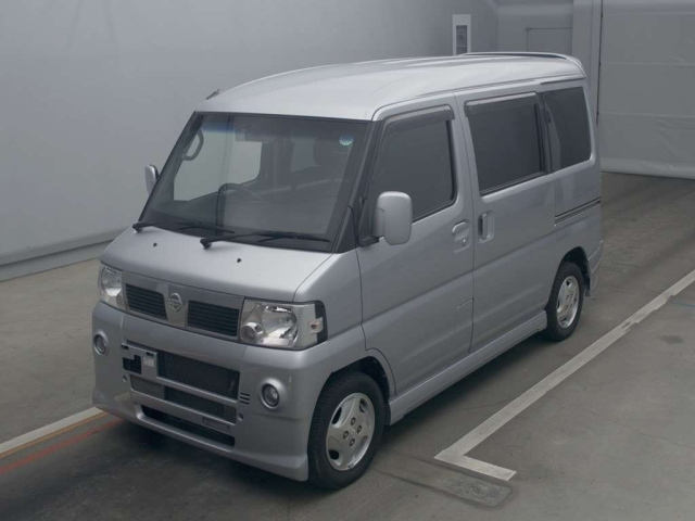 NISSAN CLIPPER RIO