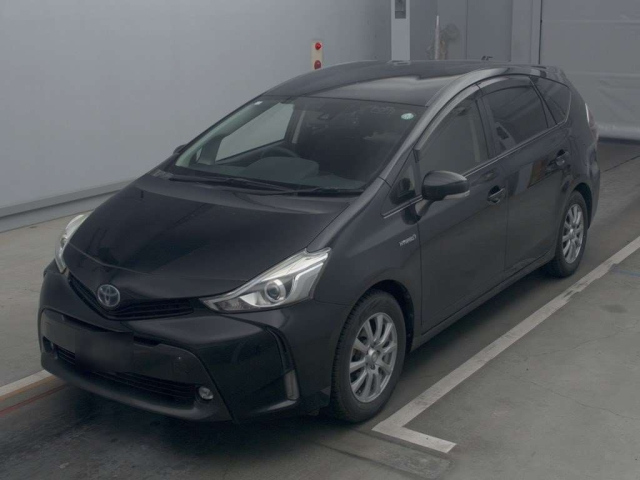 TOYOTA PRIUS ALPHA 2016