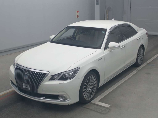 TOYOTA CROWN 2015