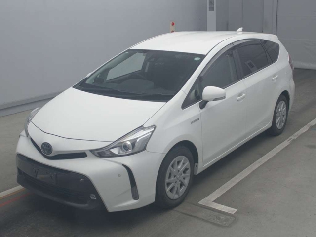 TOYOTA PRIUS ALPHA 2019