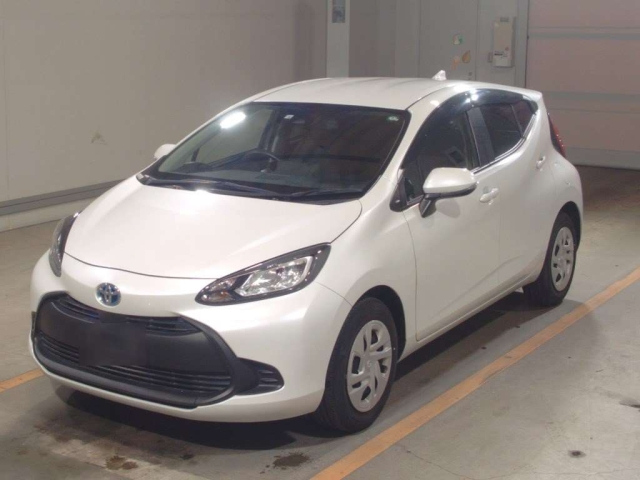TOYOTA AQUA 2022