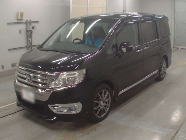 HONDA STEP WAGON 2013