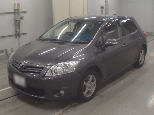 TOYOTA AURIS 2010