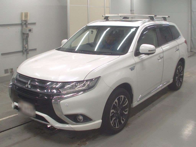MITSUBISHI OUTLANDER PHEV 2015