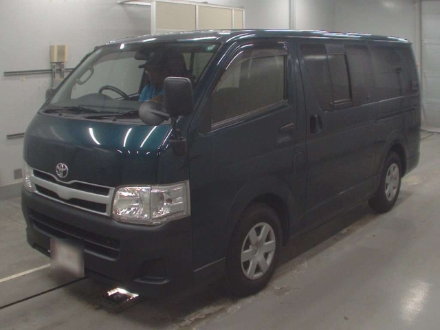 TOYOTA HIACE VAN 2012