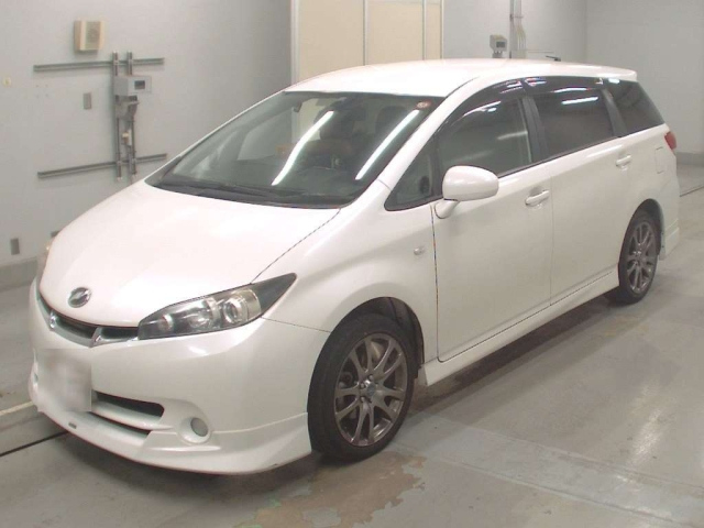 TOYOTA WISH 2010