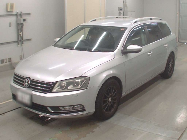 VOLKSWAGEN PASSAT VARIANT 2014