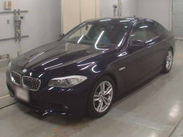 BMW 5 SERIES 2012