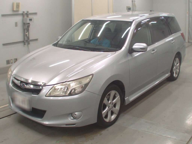 SUBARU EXIGA 2011
