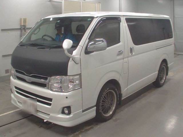 TOYOTA HIACE VAN 2012
