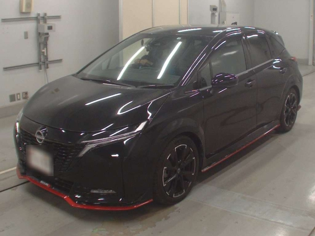 NISSAN AURA