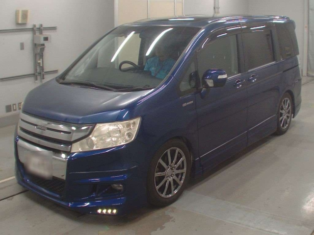 HONDA STEP WAGON 2010