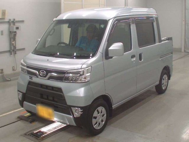 DAIHATSU HIJET VAN 2018